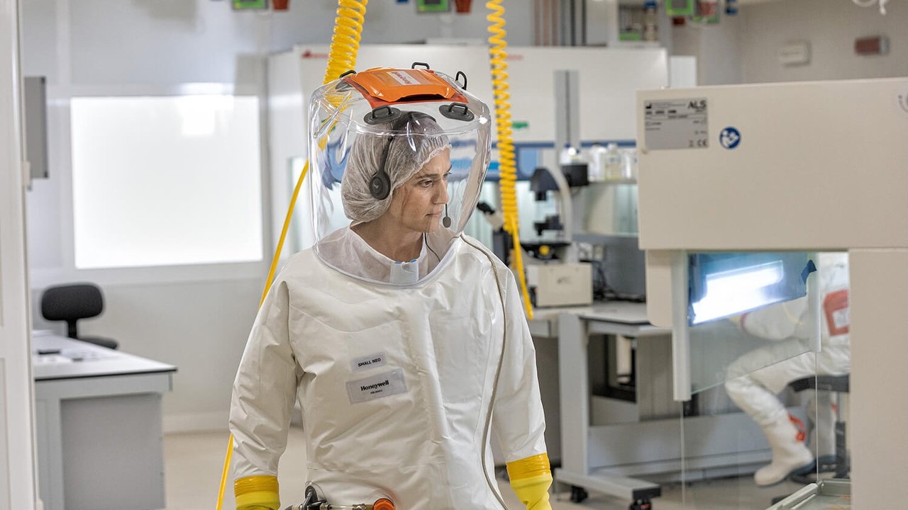 Trafficante di virus backdrop