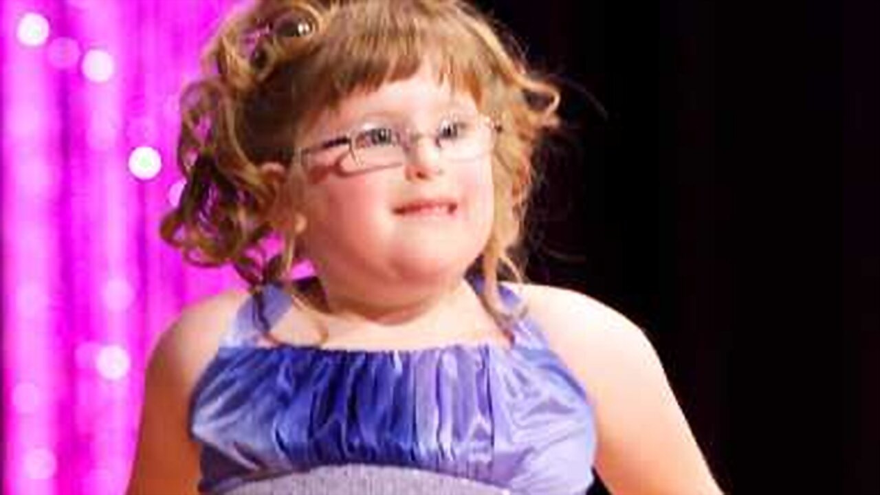 Miss You Can Do It backdrop