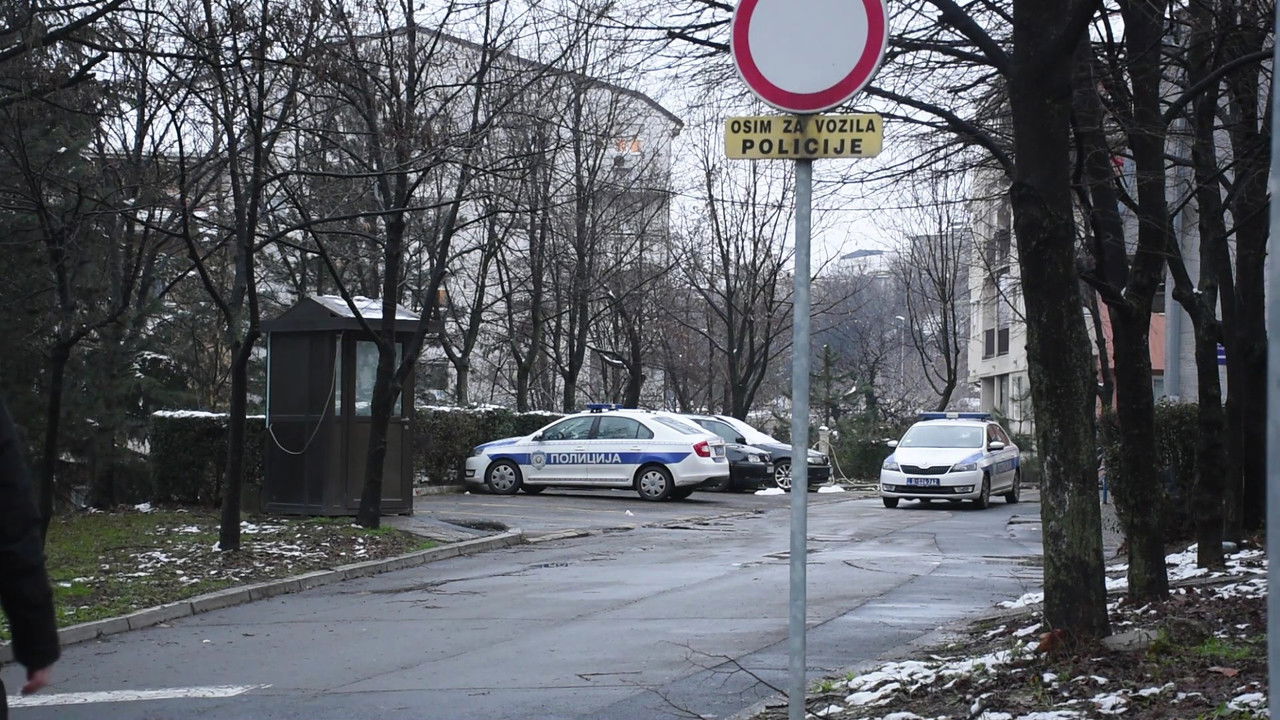 Let's love each other backdrop