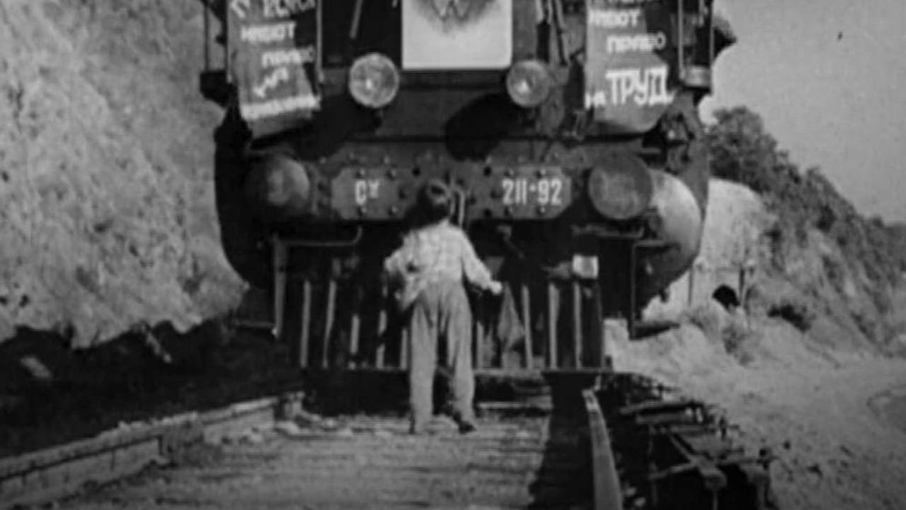 The Train is Going to Moscow backdrop