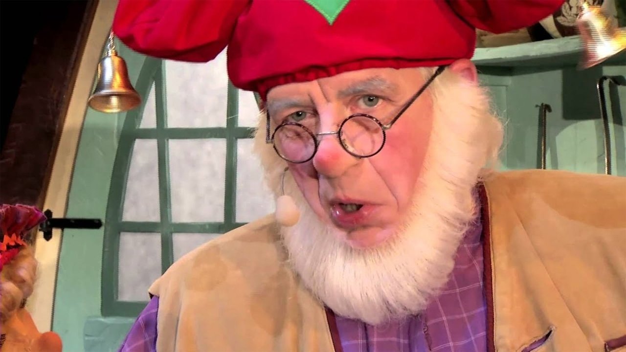 Plop Show: The Joke Champion backdrop