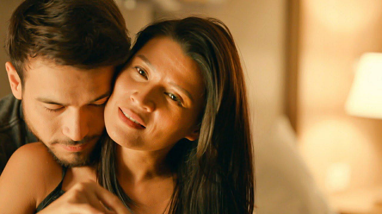 Belle Douleur backdrop