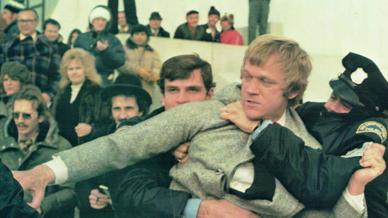 Breaking Point backdrop