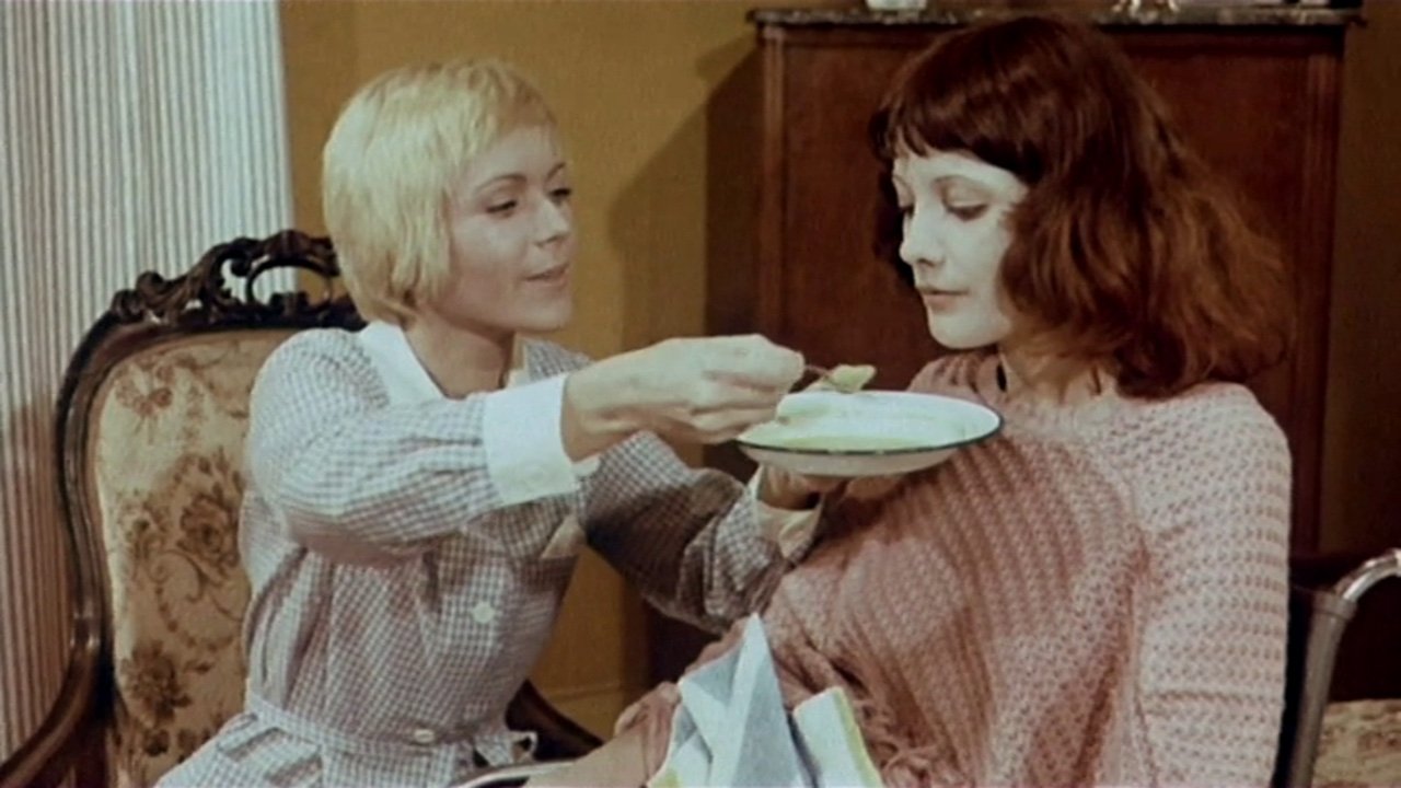 From Ear to Ear backdrop