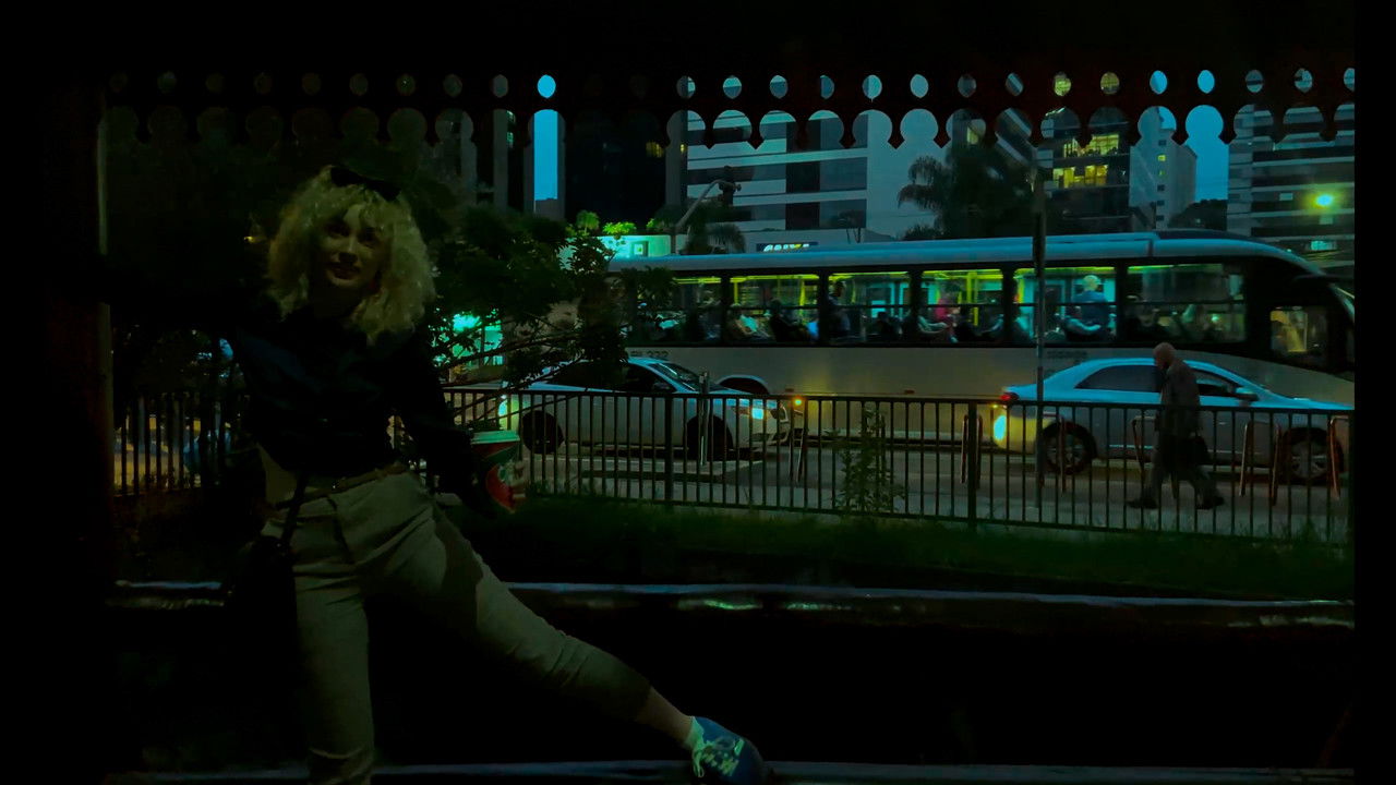 Um íntimo Sentimento Contado Em Duas Partes backdrop