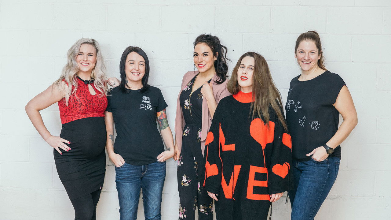 Mères à boutte backdrop