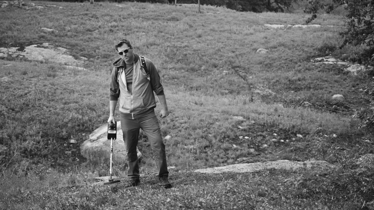 Metal Detector Maniac backdrop