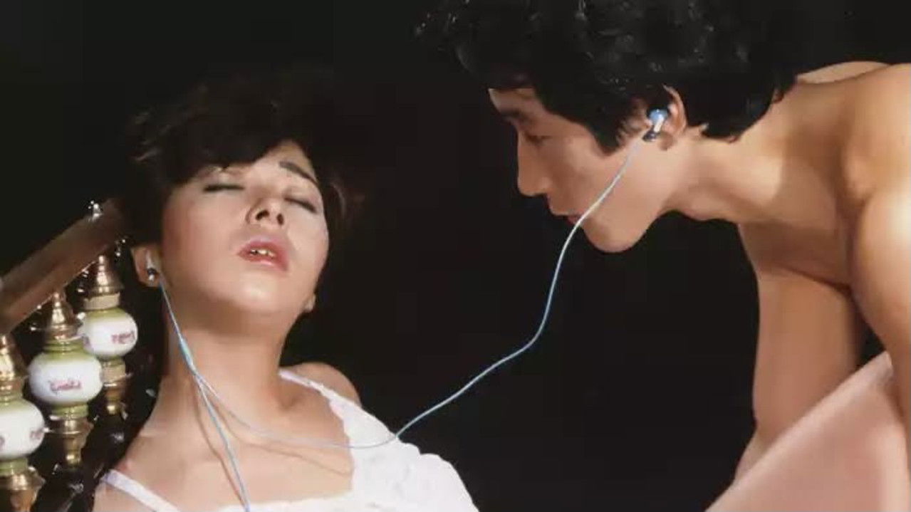 Taguchi Yukari: Za keiren backdrop