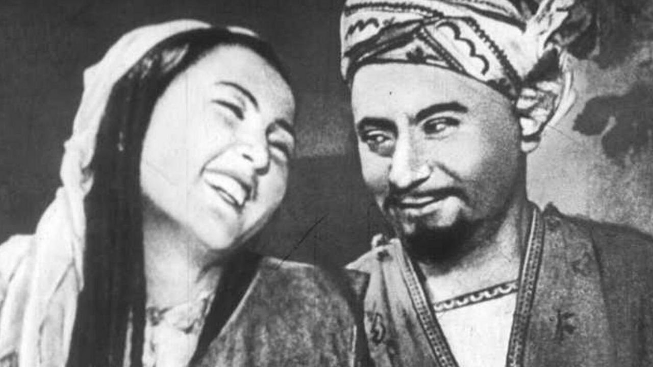 Nasreddin in Bukhara backdrop