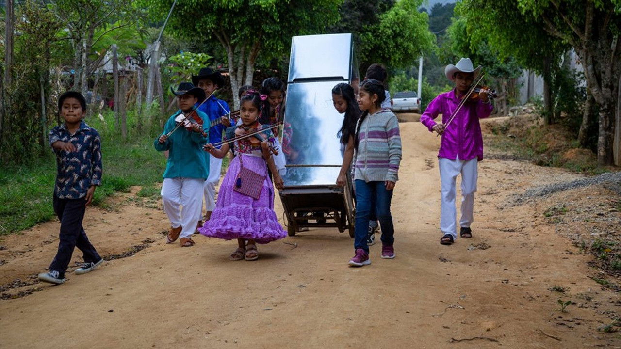 Town Of La Raya backdrop