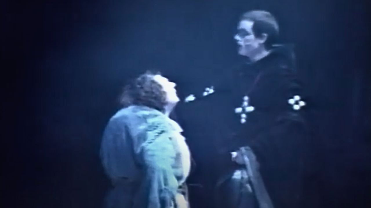 El jorobado de Paris backdrop