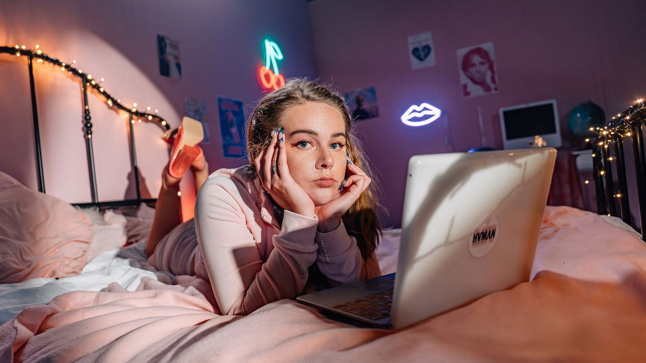 Tessel in Cyberspace backdrop