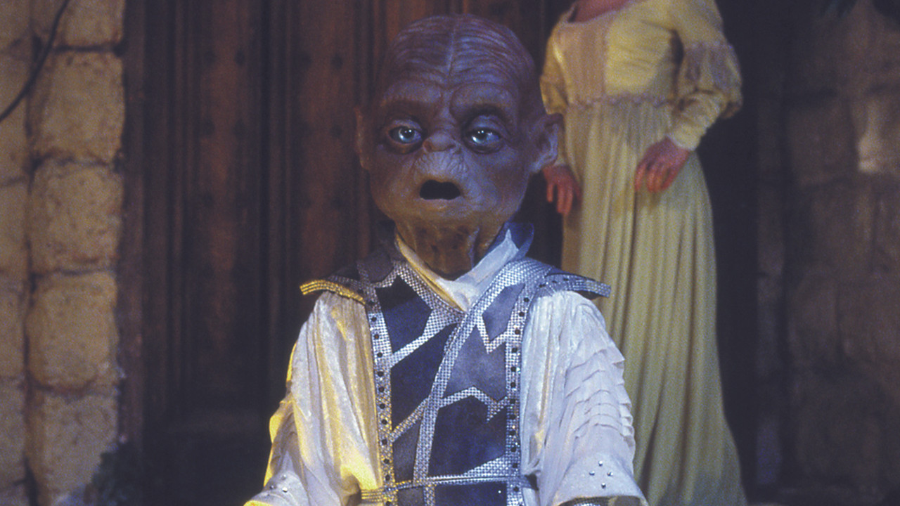 My Uncle the Alien backdrop