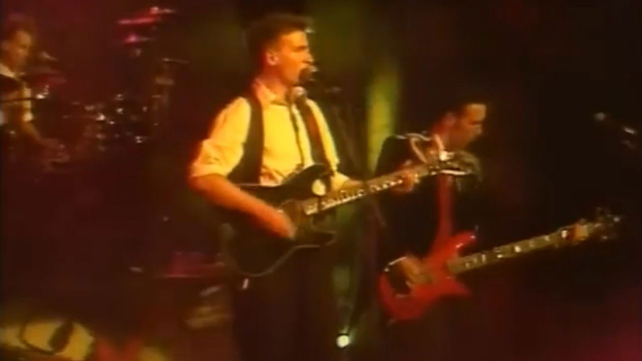 Crowded House - Live At The Sydney State Theatre backdrop