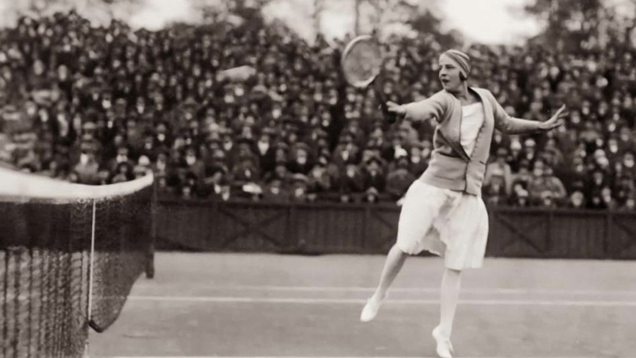 Suzanne Lenglen, the court of liberty backdrop
