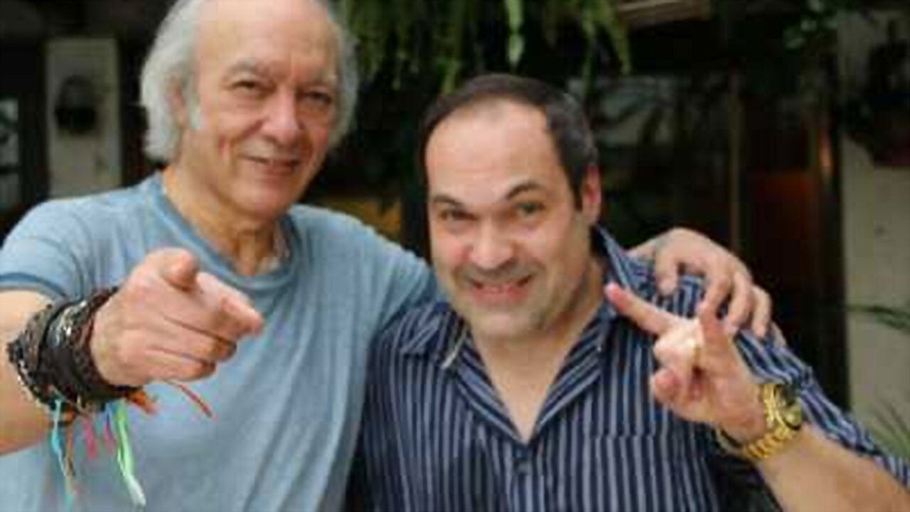 Jovem aos 50 - A História de Meio Século da Jovem Guarda backdrop