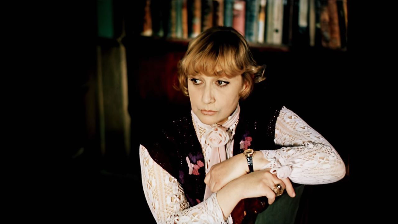 Look for a Woman backdrop