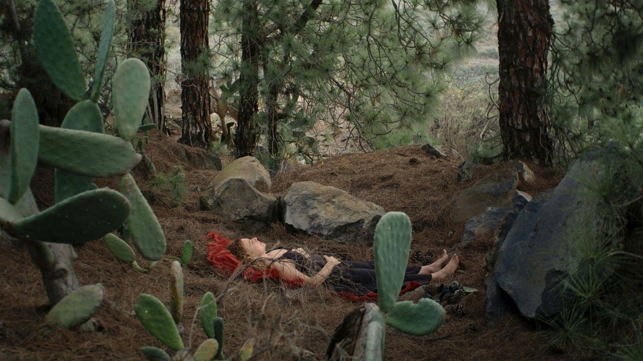 Las cosas queridas backdrop