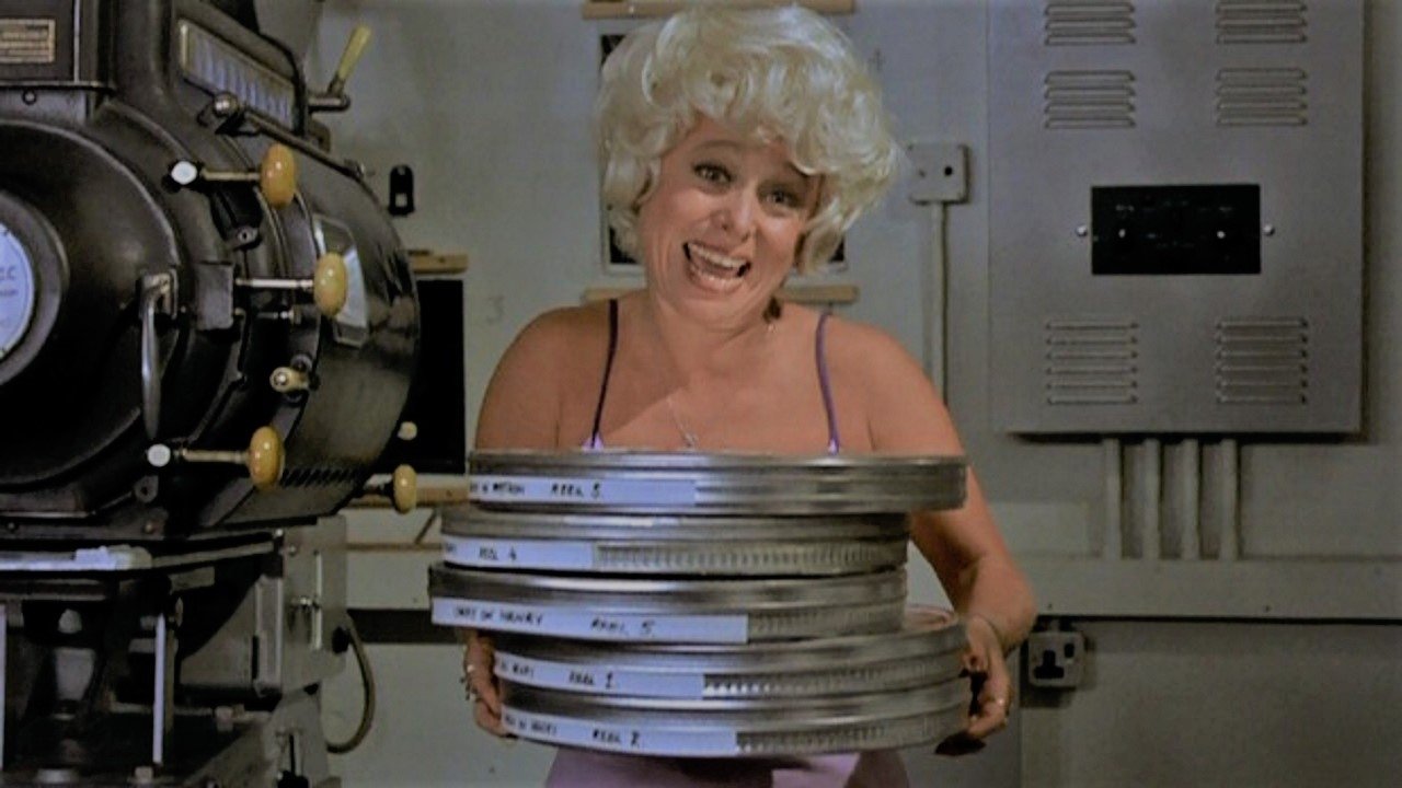 That's Carry On! backdrop