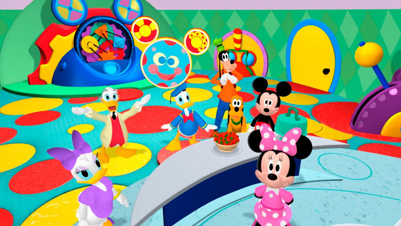 Mickey Mouse Clubhouse: Mickey and Donald's Big Balloon Race backdrop