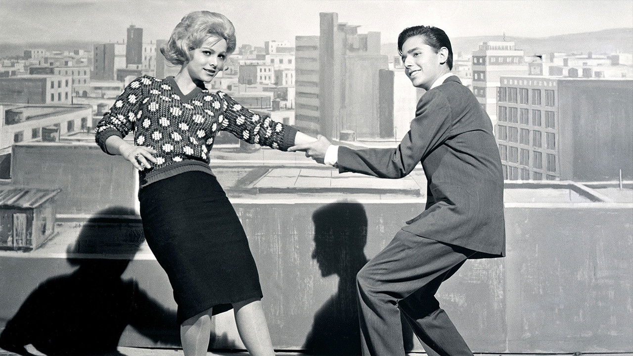 Twist: Locura de juventud backdrop