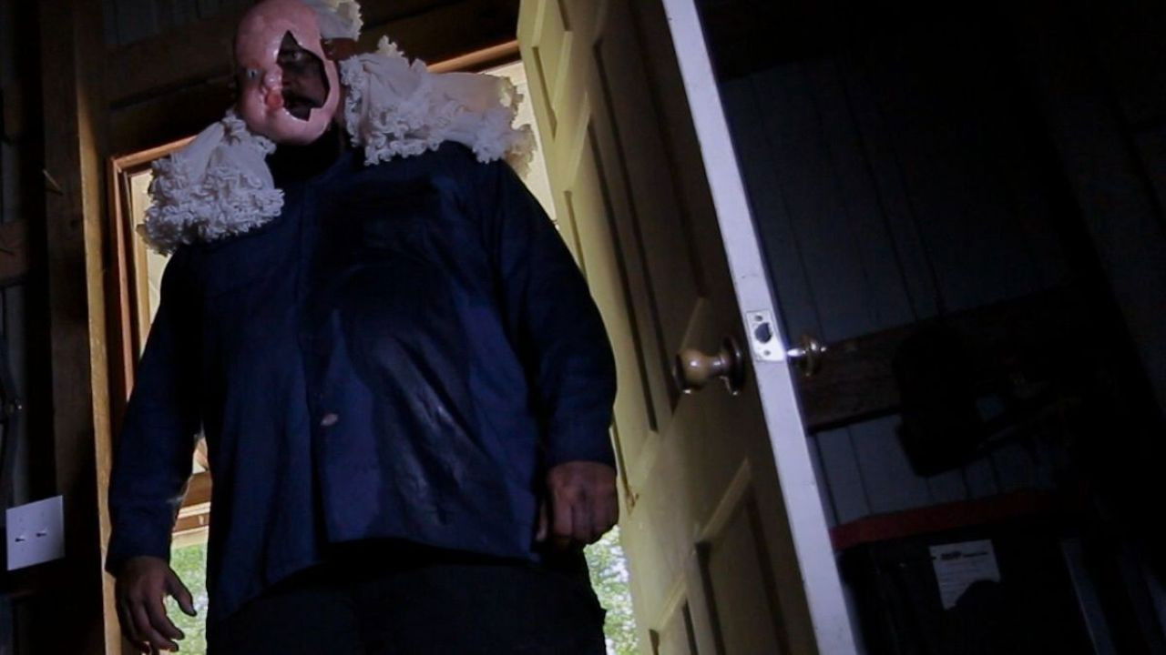 Crinoline Head backdrop