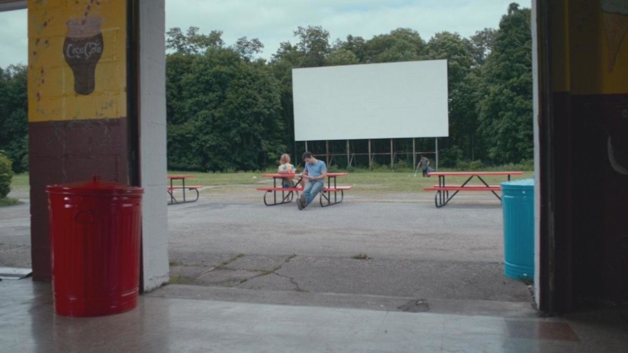 Love Is Blind backdrop