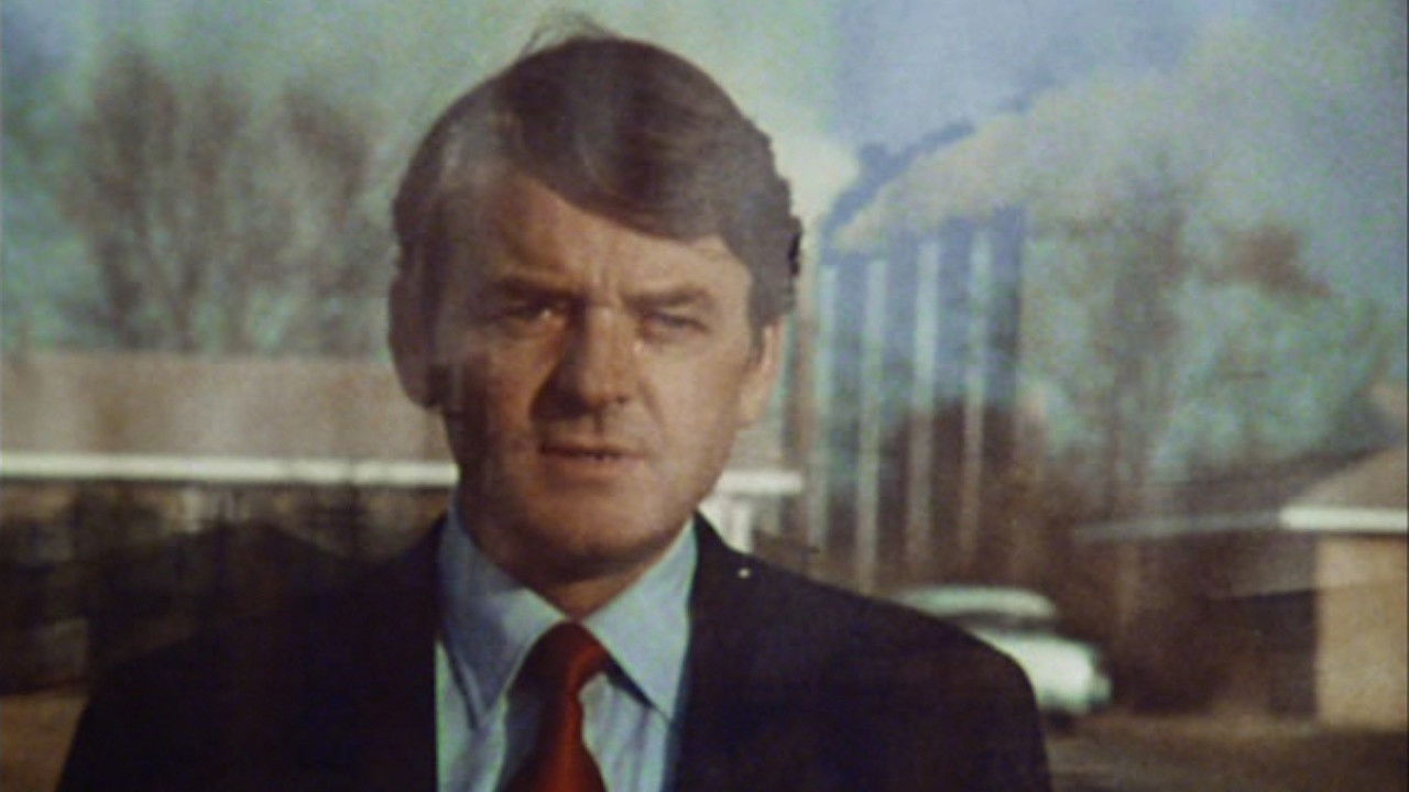 A Clear and Present Danger backdrop