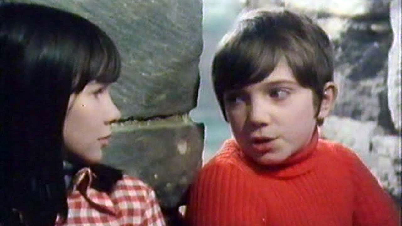 Don't Bite, We Love You backdrop