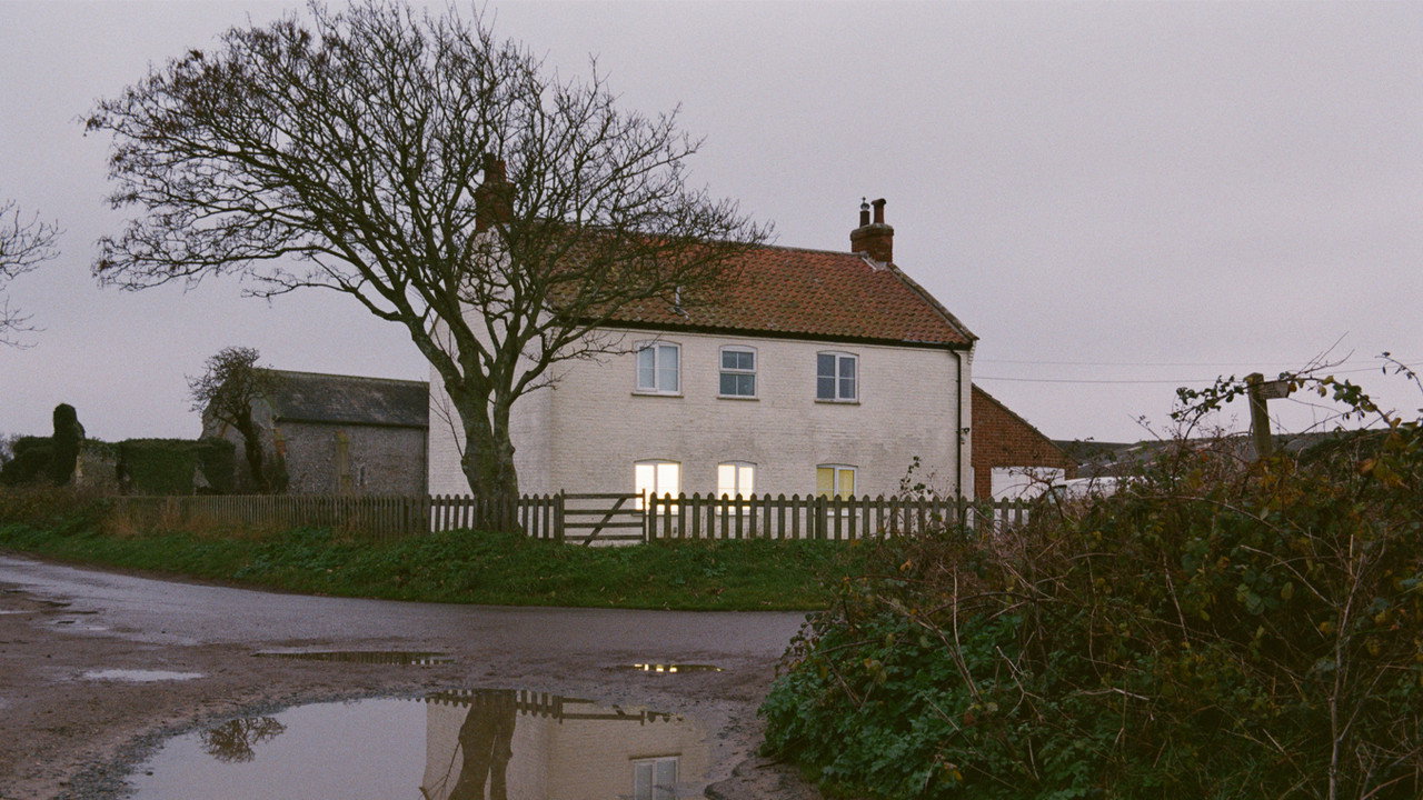 A story of solitude and terror backdrop