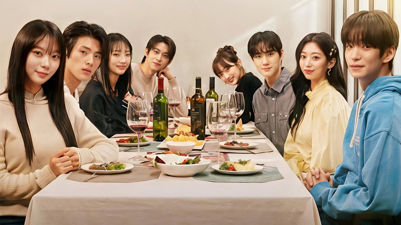 피지컬 러브캠프 backdrop