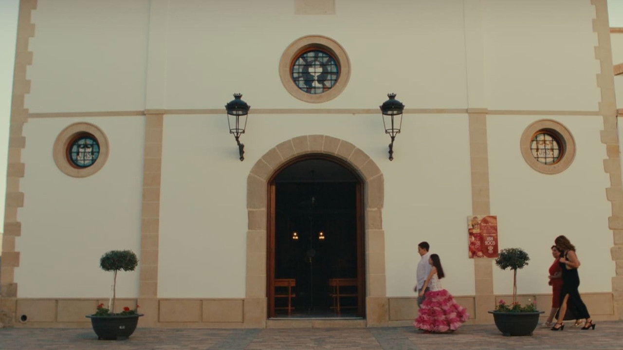 Dama de pueblo backdrop