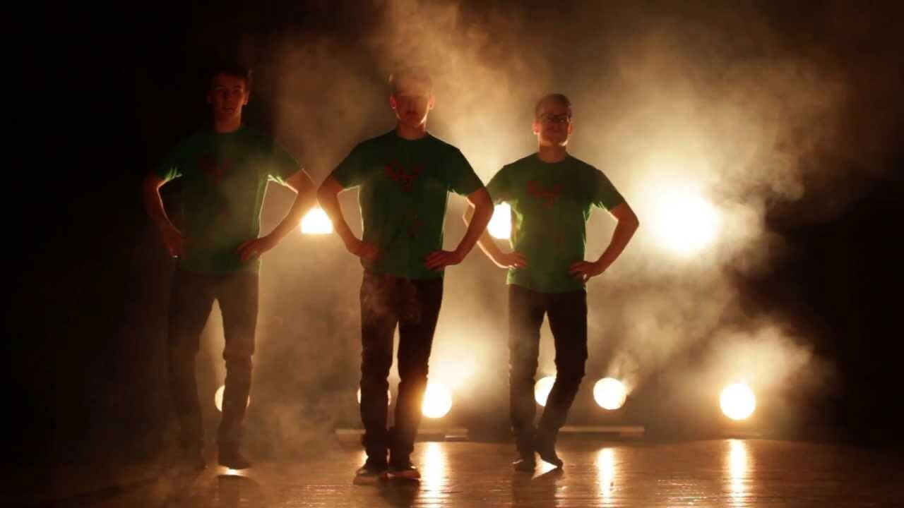 KAJ: Pjäs eller Pjas backdrop