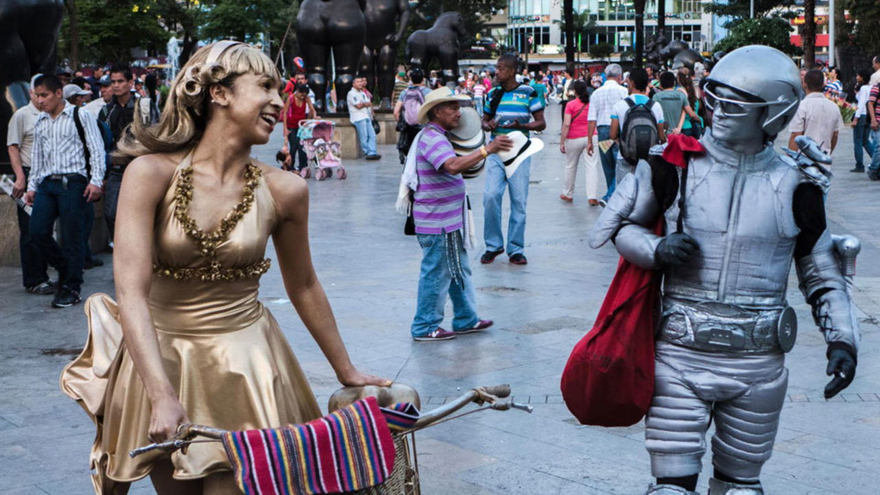 Eso que llaman amor backdrop