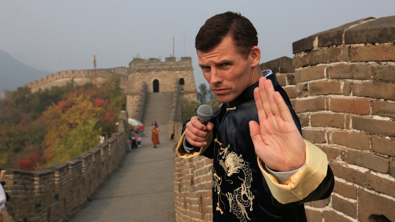 Des Bishop: Breaking China backdrop