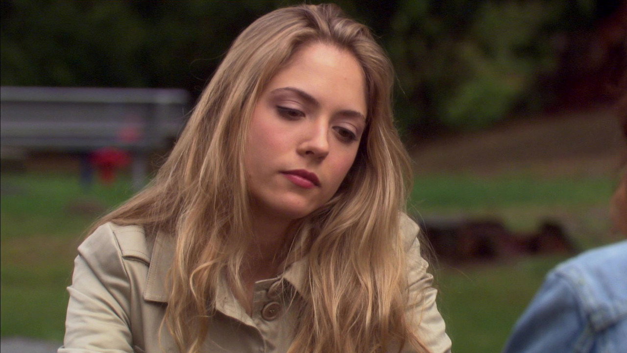 The Perfect Suspect backdrop