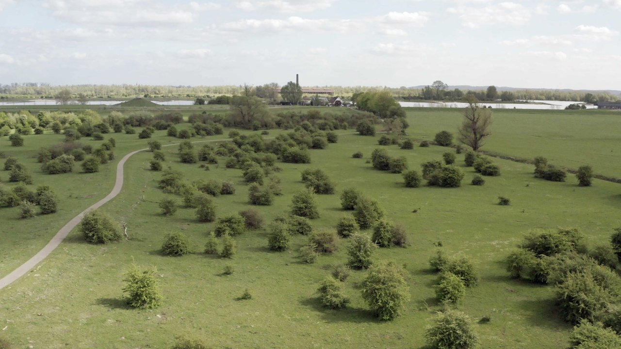 Key to Heaven backdrop