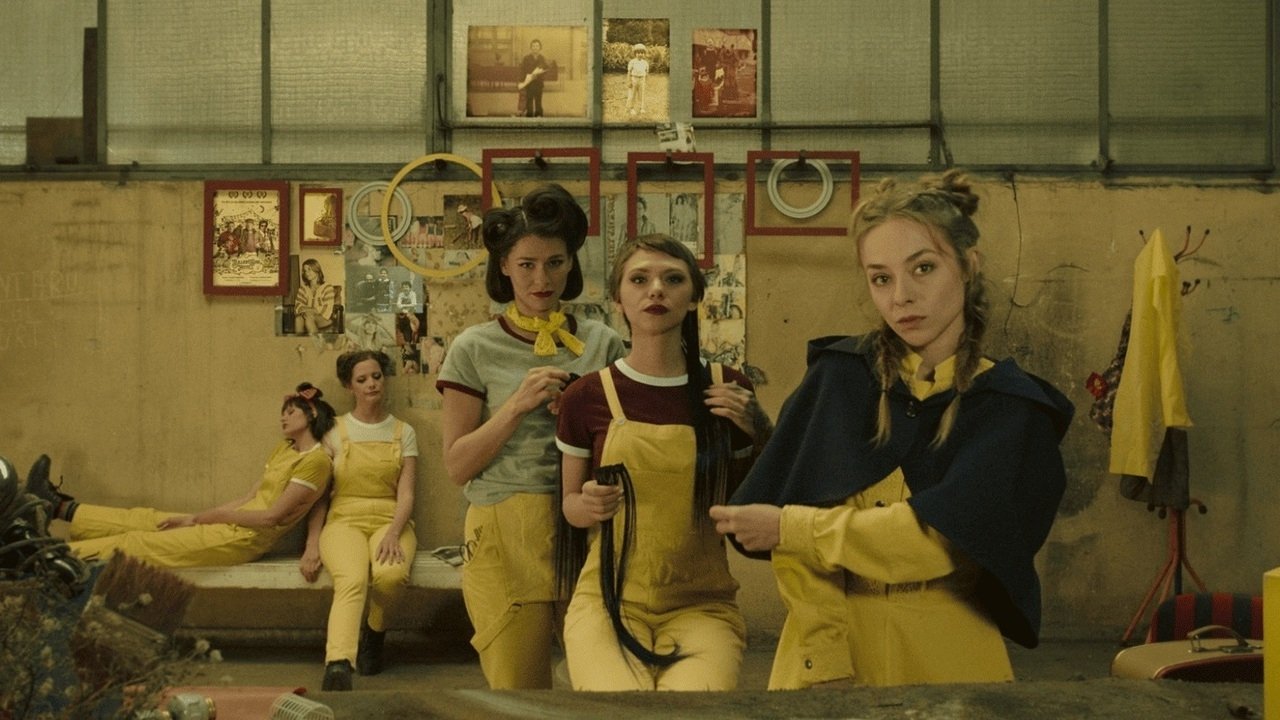 The Secret of Pin-Up Island backdrop