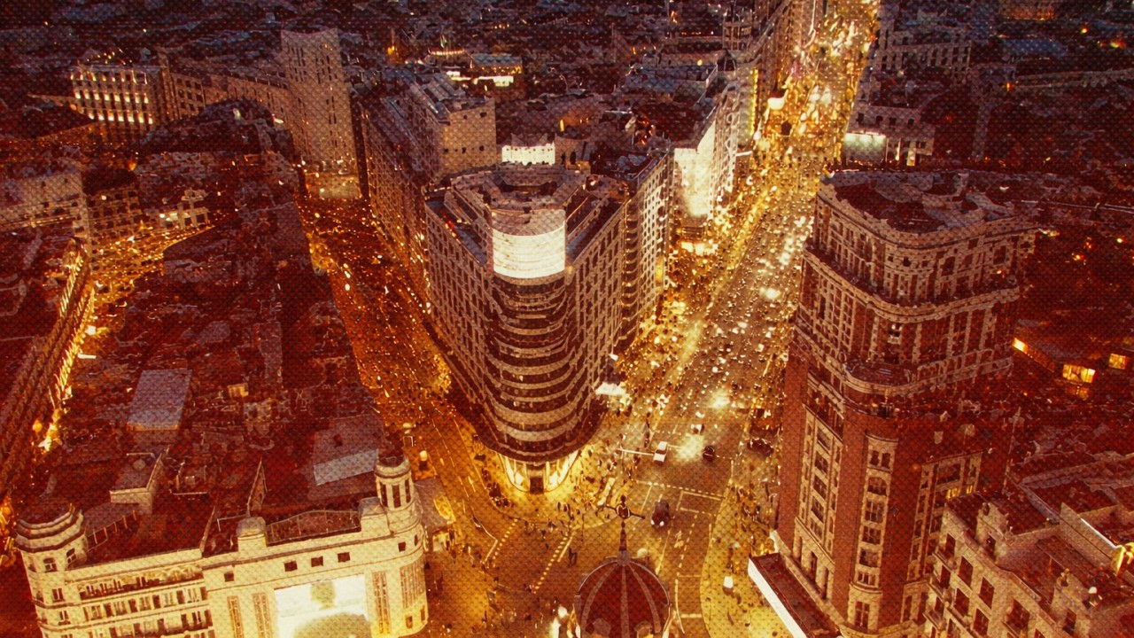 La revuelta backdrop