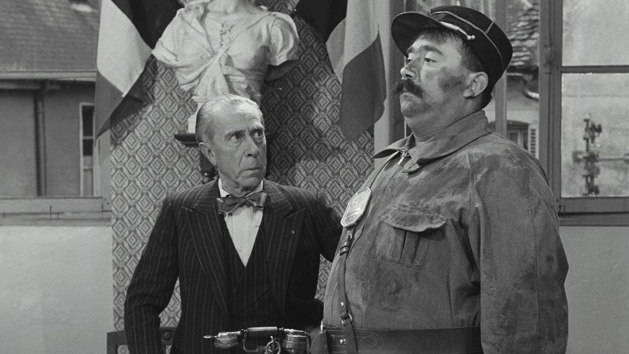 Neither Seen Nor Recognized backdrop