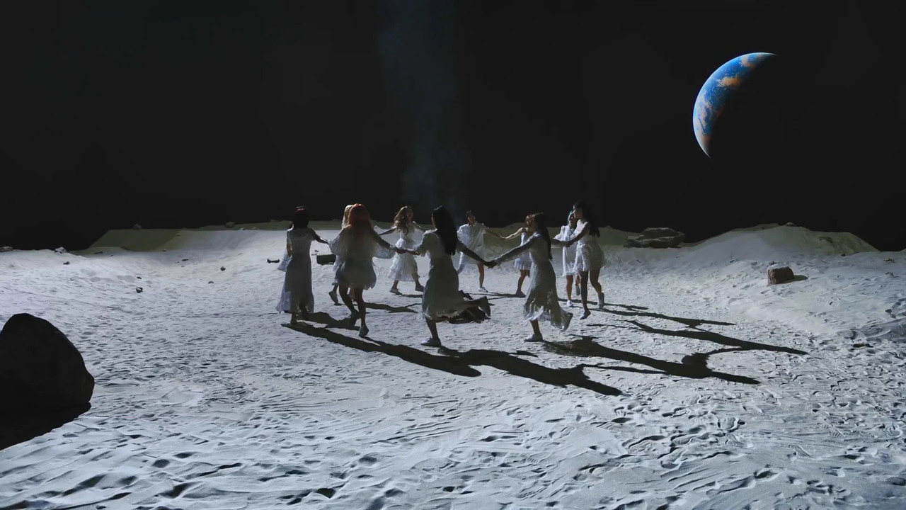 LOONA On Wave [LOONATHEWORLD : Midnight Festival] backdrop