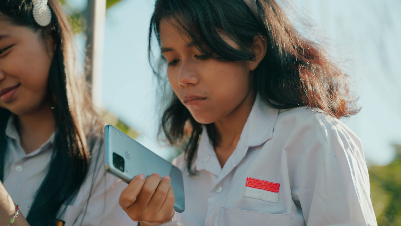 Ting-Ting Dance With Breathes Hope backdrop