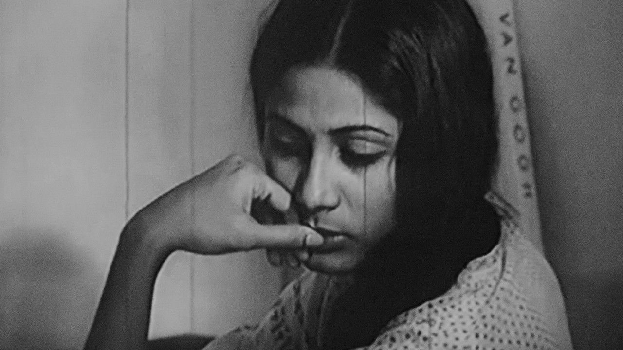 Teevra Madhyam backdrop