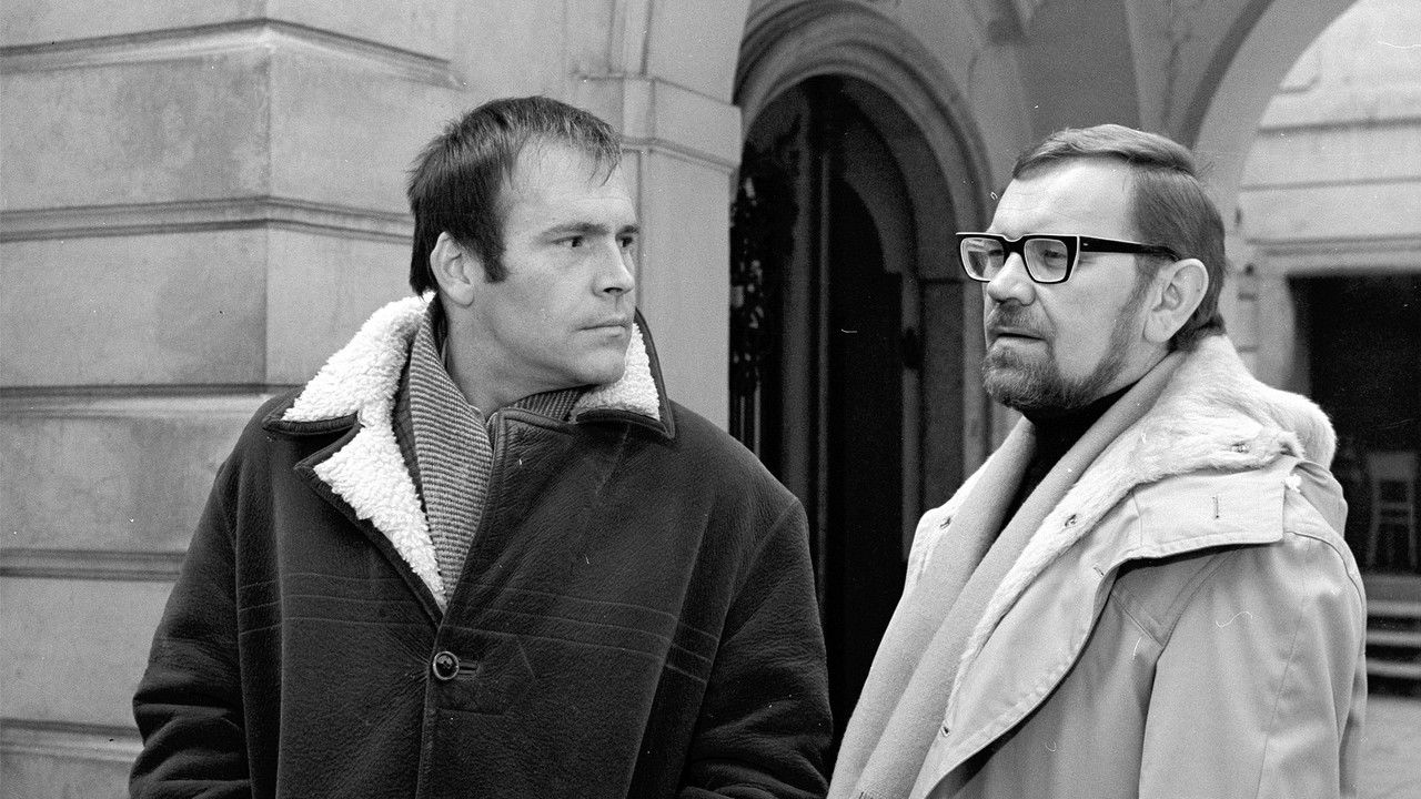 Vražda před večeří backdrop