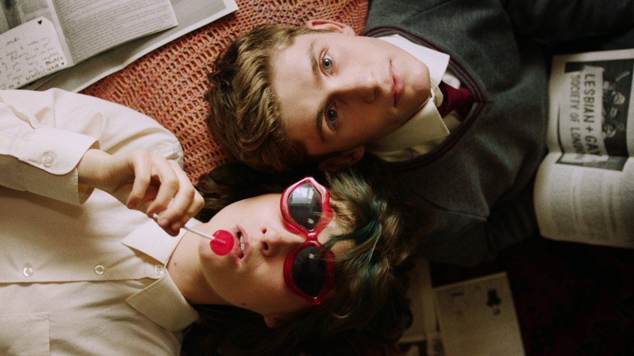 Dating Amber backdrop