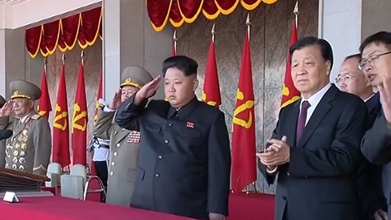 Loyal Citizens of Pyongyang in Seoul backdrop