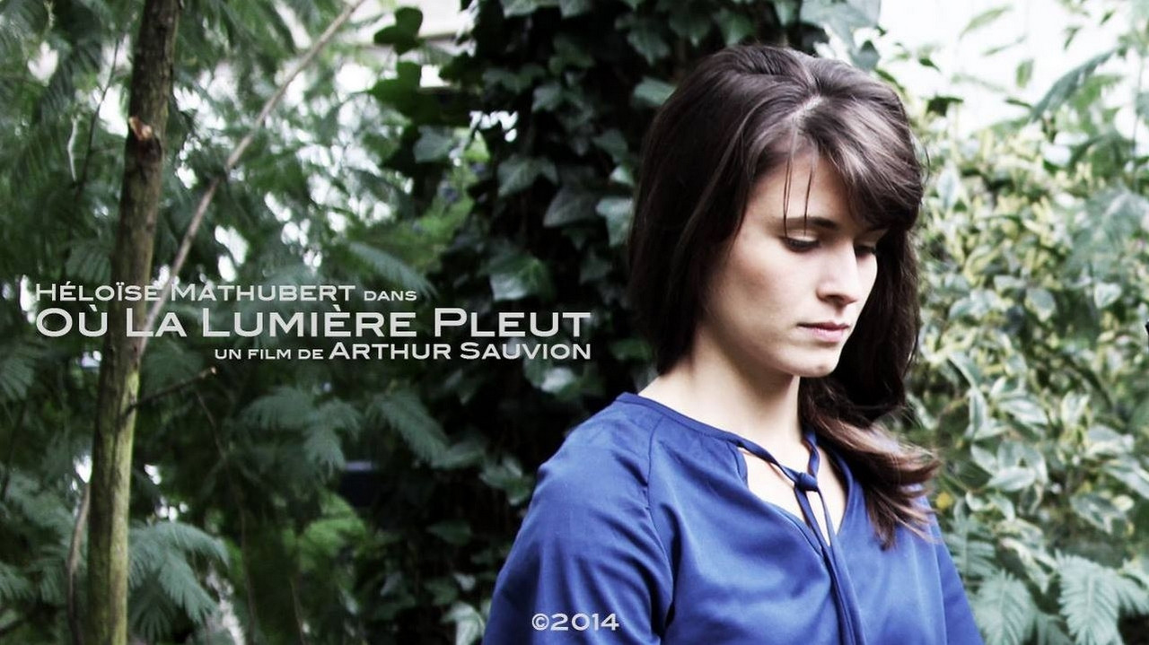 Où la lumière pleut backdrop