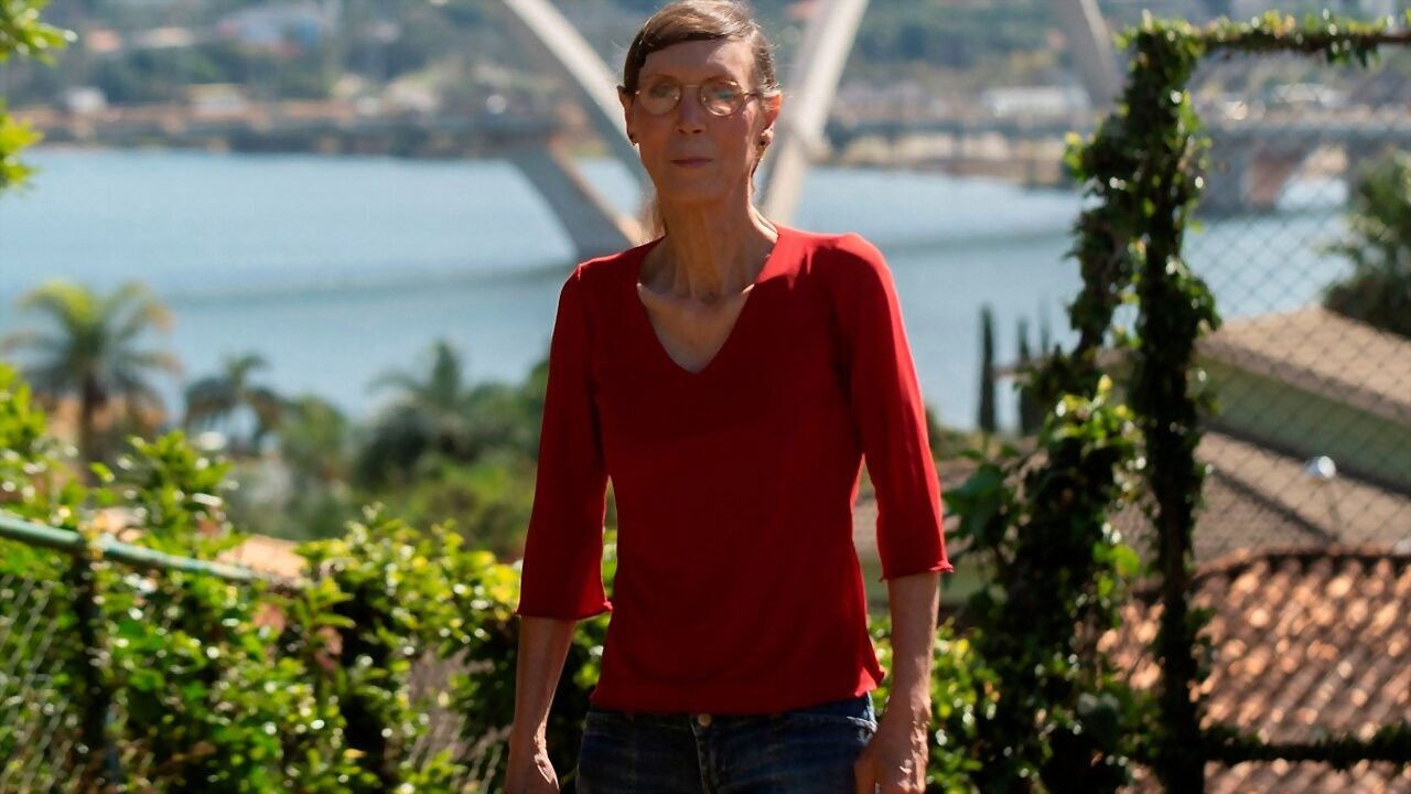 Maria Luiza backdrop