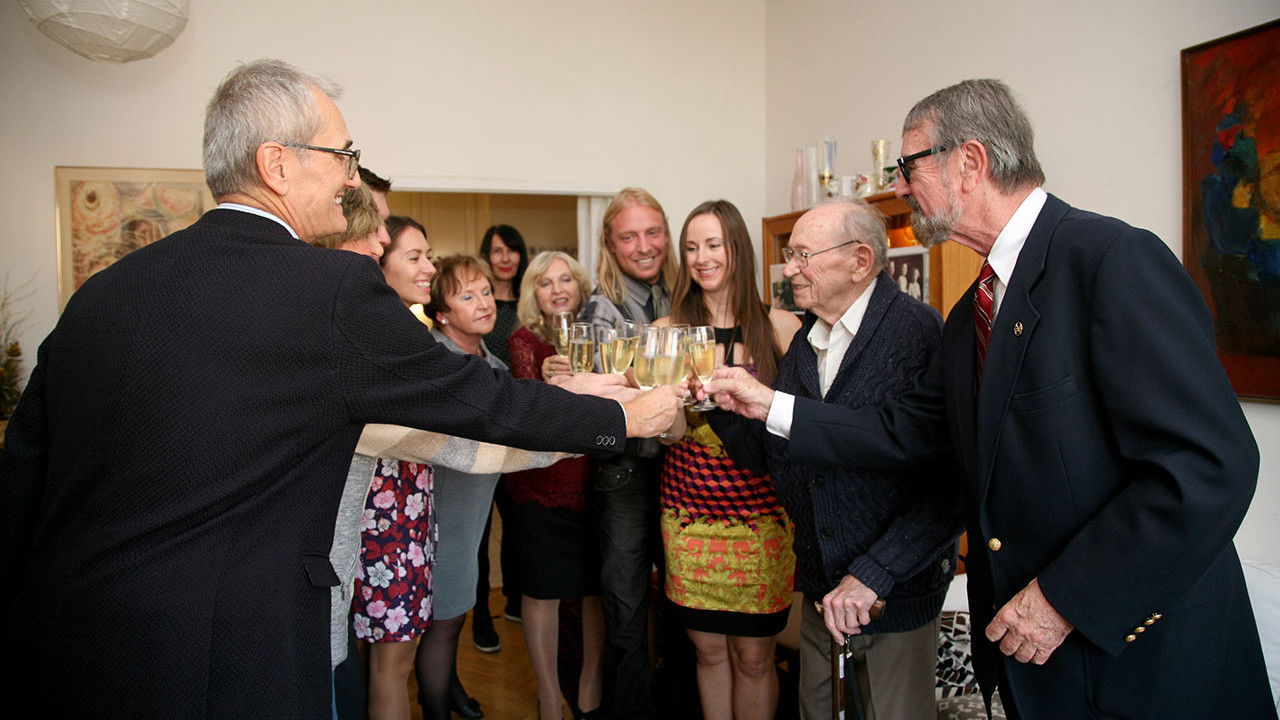 Narozeni 1918 – viděno šesti backdrop