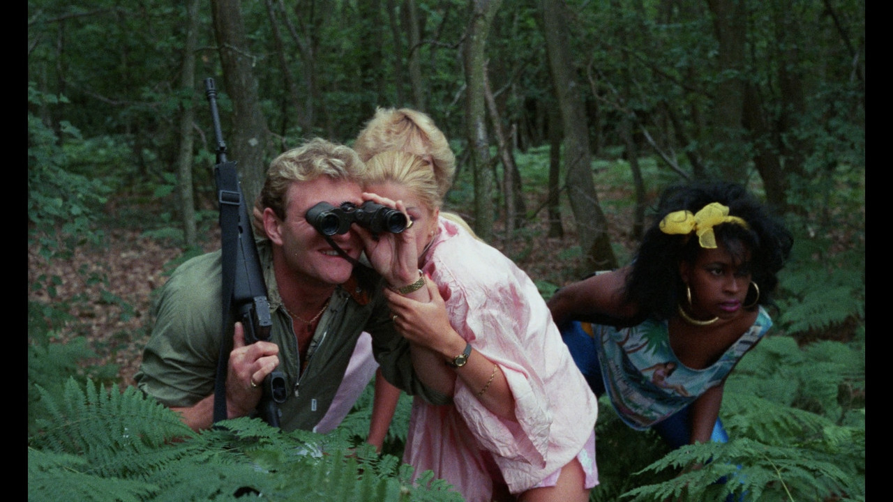 James Bande contre O.S.Sex 69 backdrop